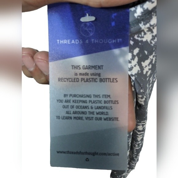 Athletic Athleisure Sporty Fitness Fashion Bundle of Stringer and Leggings - Picture 6 of 11